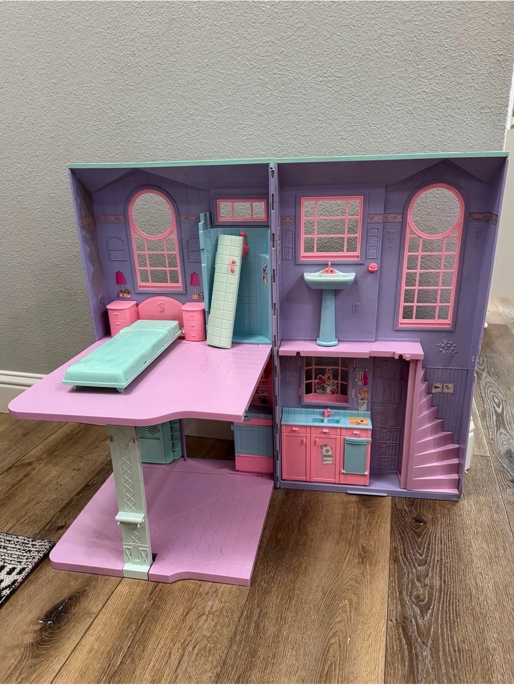 Vintage Barbie Townhouse 2002